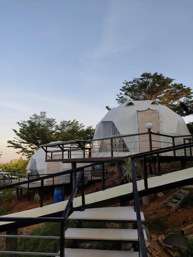 Hotel นรดีฮิวล์ รีสอร์ต เขาแผงม้า วังน้ำเขียว Ban Sap Bon  Exterior foto